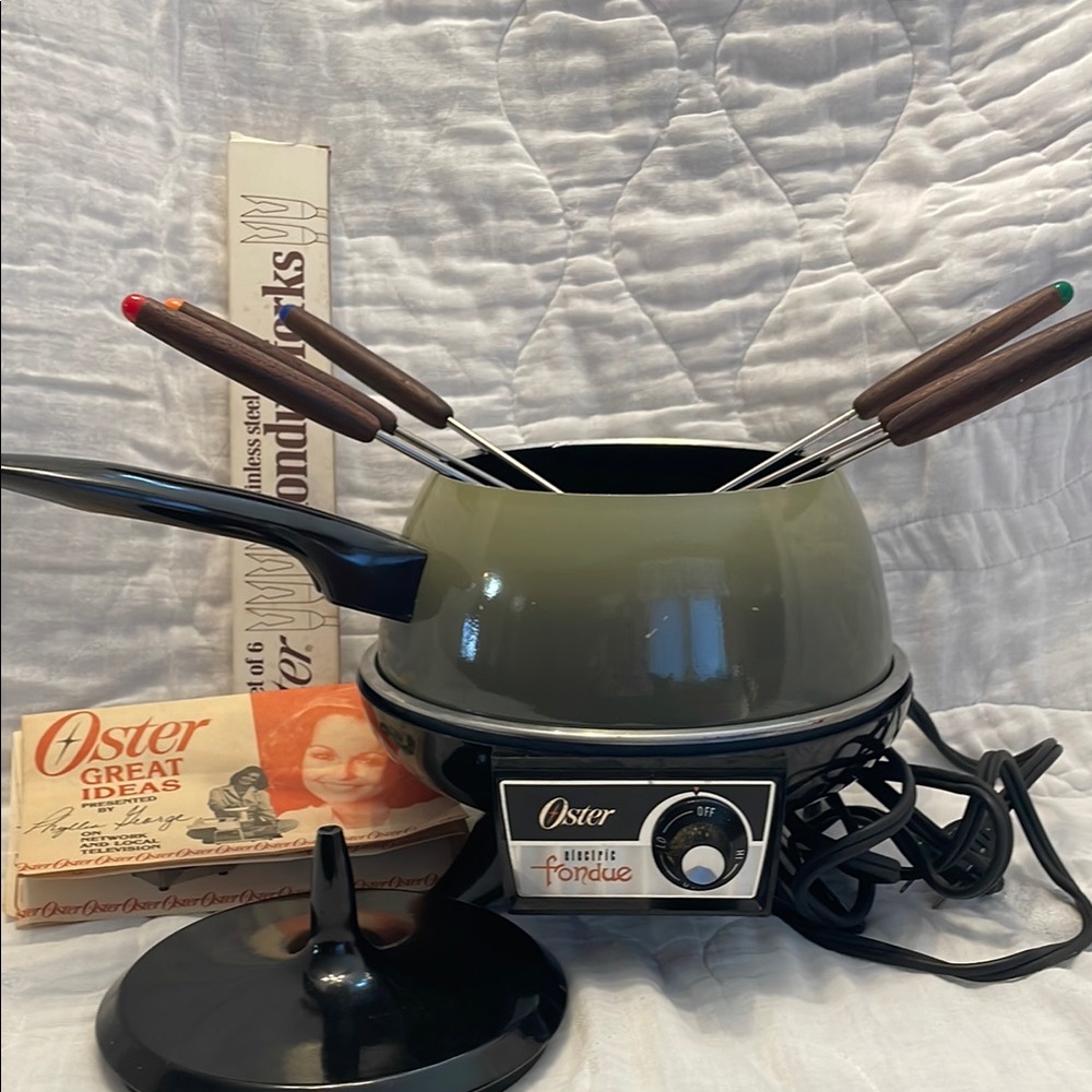Oster Black Fondue Pot with Skewers